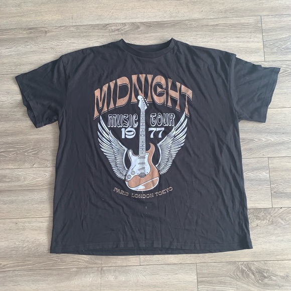 Midnight Music Tour 1977 TShirt - Picture 1 of 4